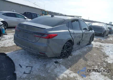 2025 Toyota Camry Xse z USA, uszkodzony, nr VIN 4T1DAACK4SU644738